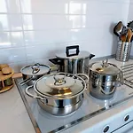 Amazing Sea View -3 Bed Ground Floor Garden * 凯里尼亚