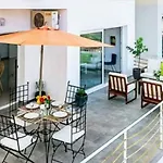 Amazing Sea View -3 Bed Ground Floor Garden