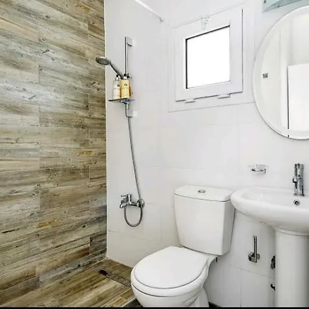 Amazing Sea View -3 Bed Ground Floor Garden Kirenia