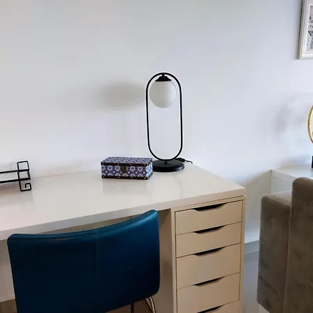 Amazing Sea View -3 Bed Ground Floor Garden Appartement