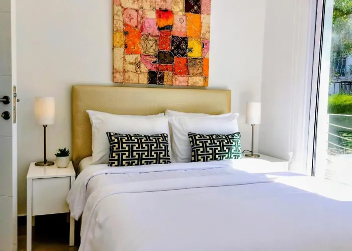 Amazing Sea View -3 Bed Ground Floor Garden * キレニア