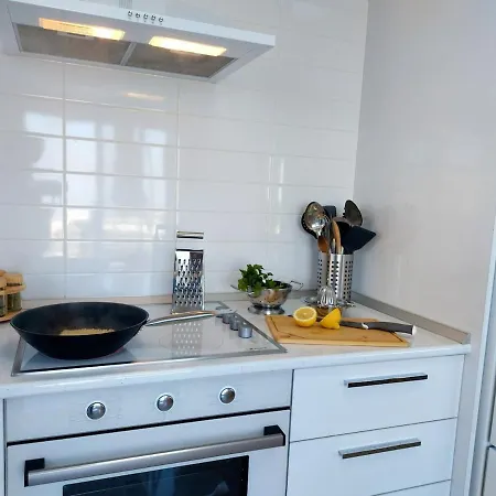 Amazing Sea View -3 Bed Ground Floor Garden *