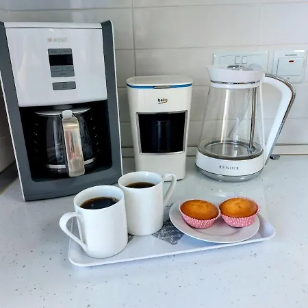 Amazing Sea View -3 Bed Ground Floor Garden *